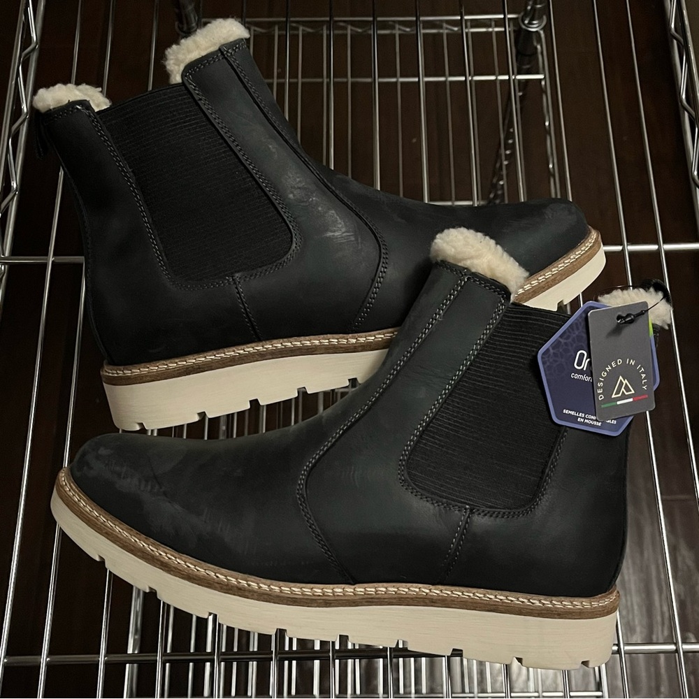 Alpine Design Women's Chelsea Style Slip on Ankle Blaze Boots